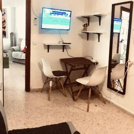 Low Cost Room マラガ エクステリア 写真